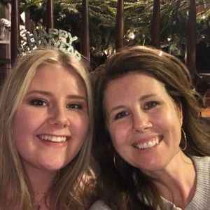 Meet your Posher, Lydia